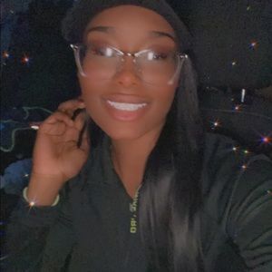 Meet your Posher, Jamerika